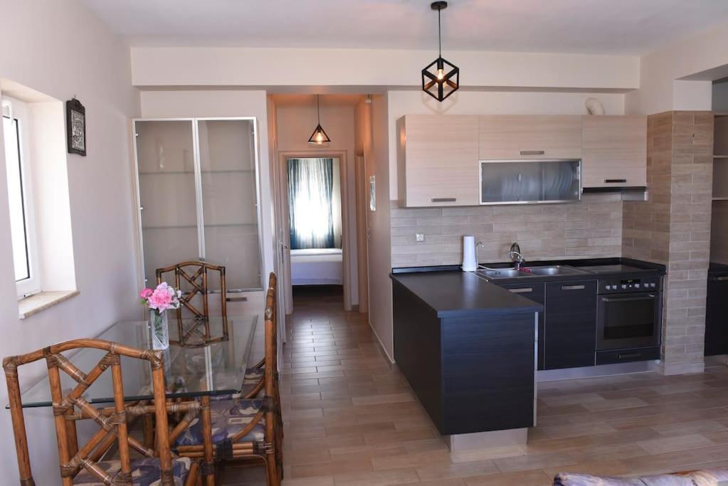 Katerina Luxury Suites Elia  ภายนอก รูปภาพ